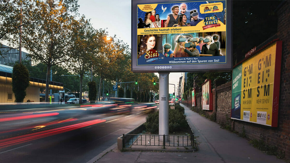 Gewista Rolling Board im Stadtbild mit Plakatkampagne von Time Travel Vienna