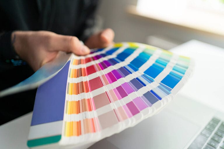 Pantonefächer als Designreferenz von Martin Wetzel Design